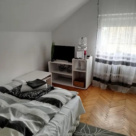 Mila Apartment *